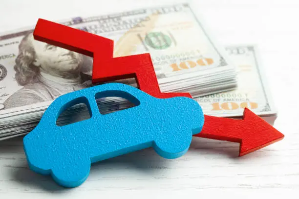 se deprecia un auto por año