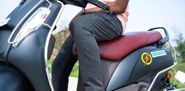 si es necesario registrar una motocicleta electrica
